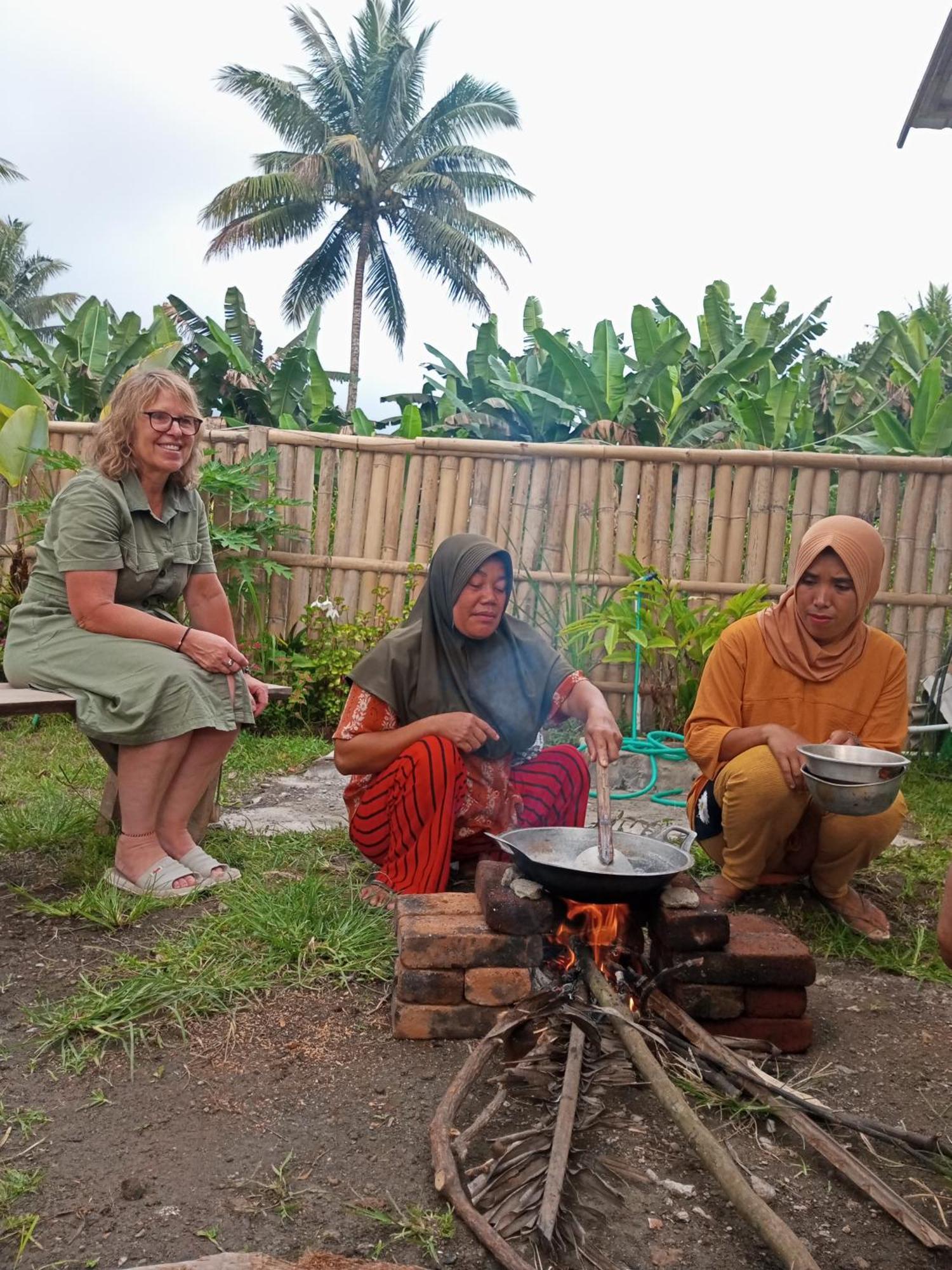 Homestay Together